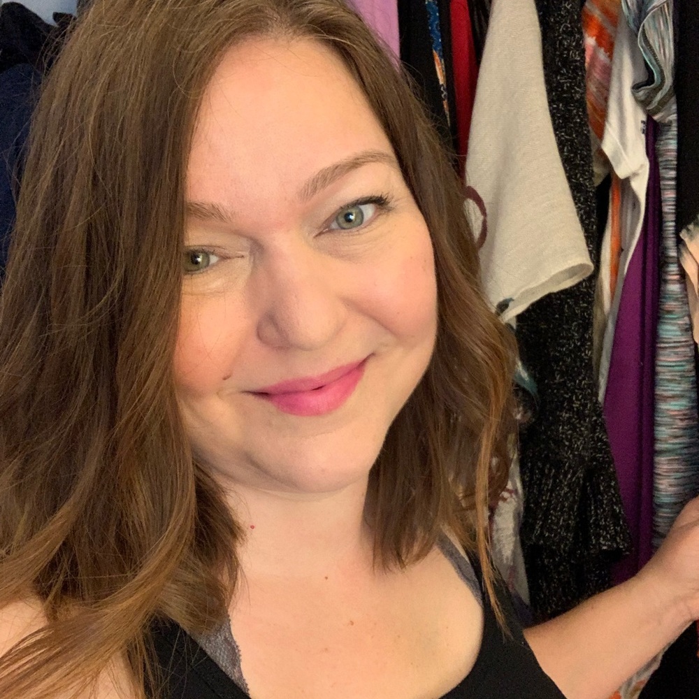 Meet your Posher, Desiree AKA Dodo Threads